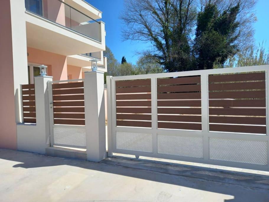 Apartment Avra-3 Luxury